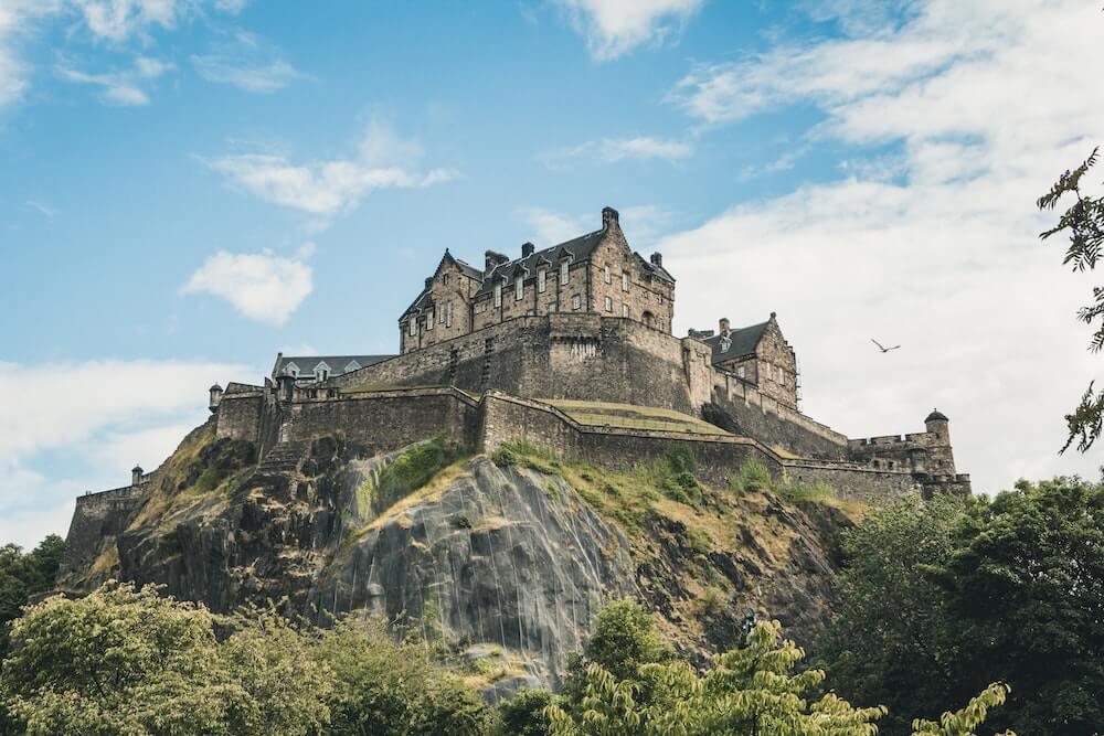 Edinburgh castle. Photo by Jörg Angeli on Unsplash.